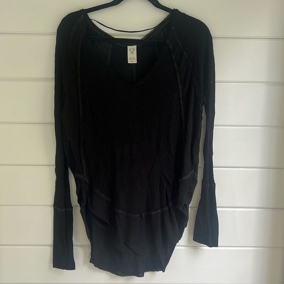 Free People Tops - FREE PEOPLE black tunic size small
